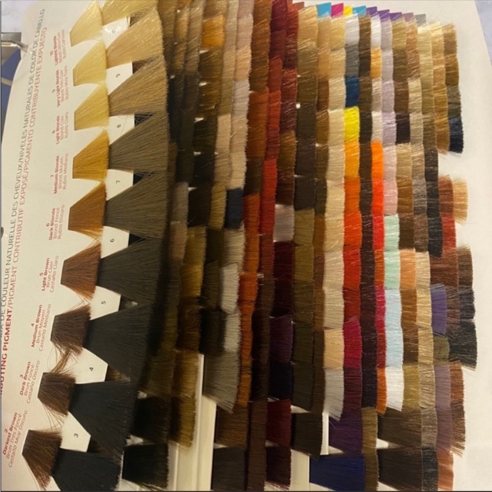 WELLA MEGA SWATCH BOOK